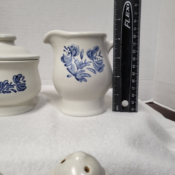 Pfaltzgraff Yorktowne Sugar Bowl  Creamer Salt Pepper Set - Picture 7 of 9